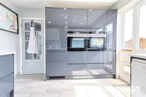 Photo 17- click for photo gallery